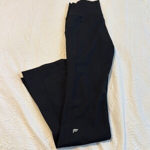 NWOT Fabletics Oasis PureLuxe High-Waisted Pocketed Kick Flare